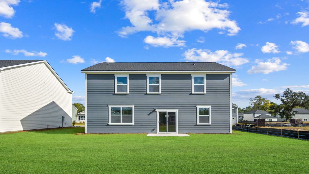 Exterior details and patio area of a home in Laurel Grove, Guyton (Image 4).