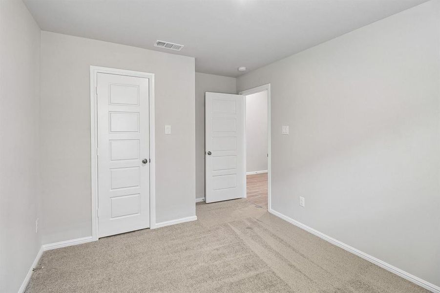 Spacious, unfurnished interior of a new home in Elevon, Lavon (Image 10). Spacious, unfurnished interior of a new home in Elevon, Lavon (Image 10).