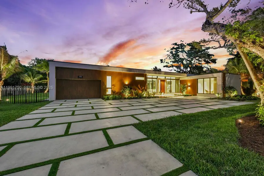 Image 68 of a home in . Image 68 of a home in .