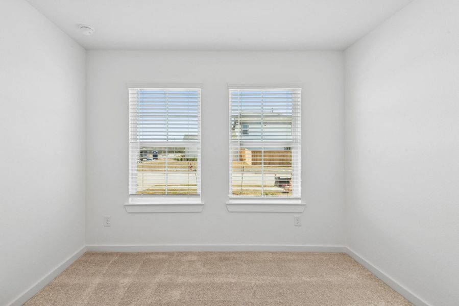 Spacious, unfurnished interior of a new home in Ambrose, La Marque (Image 21).