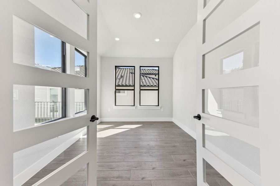 Spacious, unfurnished interior of a new home in Traditional at Kissing Tree, San Marcos (Image 17). Spacious, unfurnished interior of a new home in Traditional at Kissing Tree, San Marcos (Image 17).