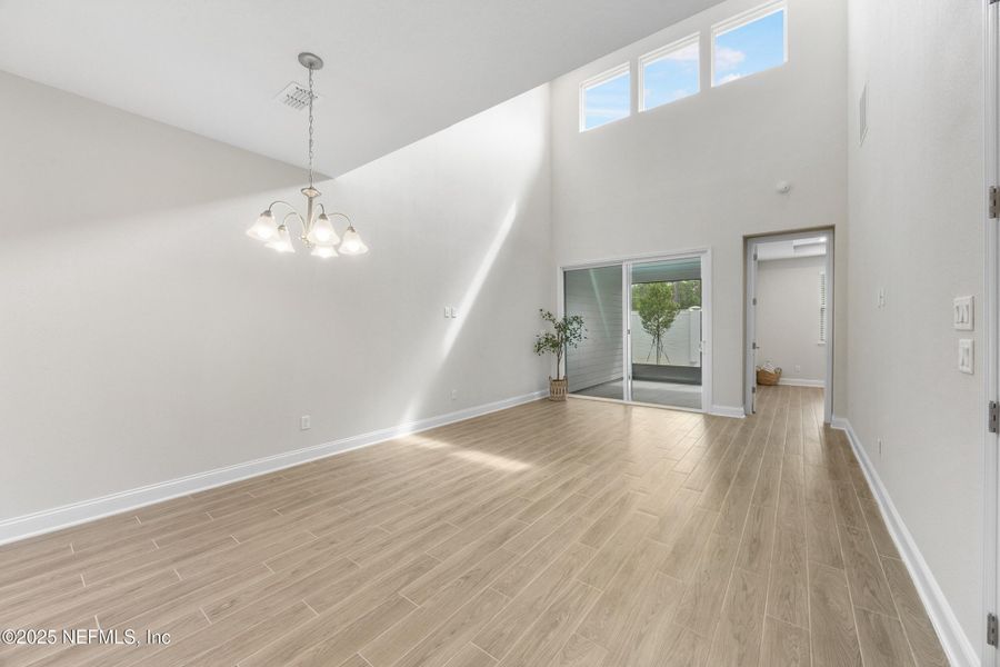 Spacious, unfurnished interior of a new home in , Jacksonville (Image 31).