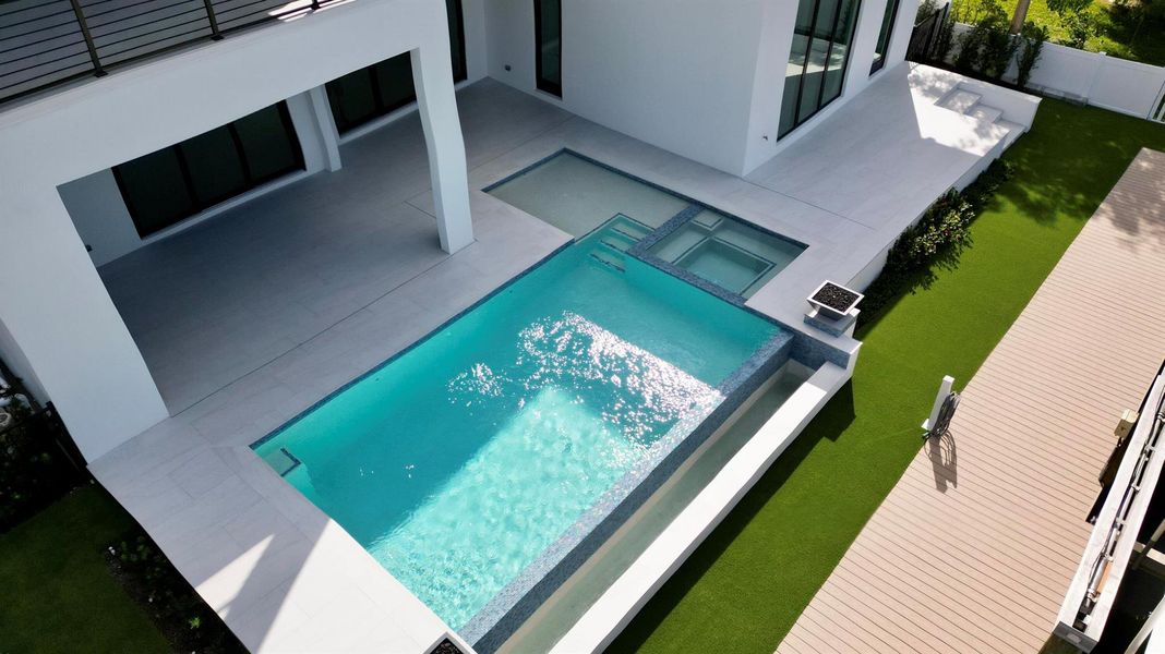 Exterior details and patio area of a home in , Palm Beach Gardens (Image 41).
