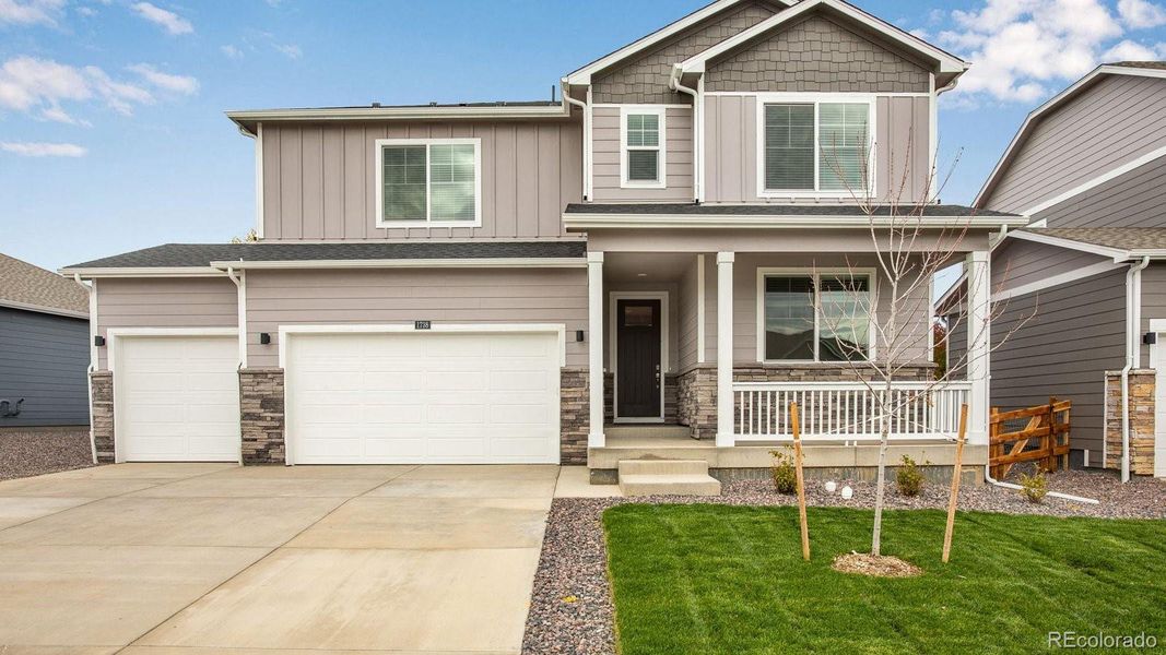 Exterior details and patio area of a home in Hansen Farm, Fort Collins (Image 3).