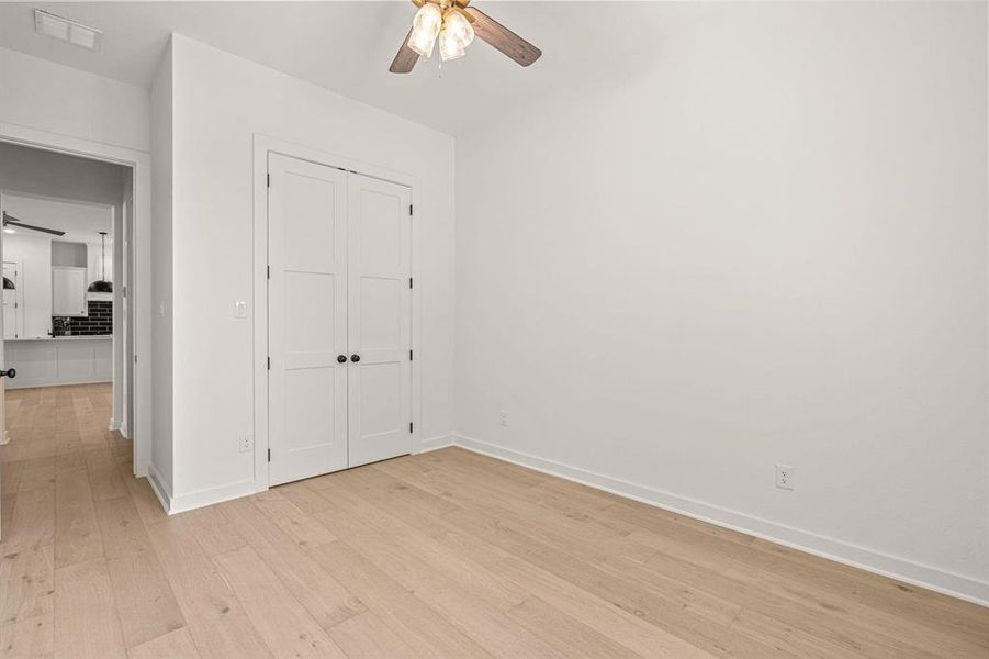 Spacious, unfurnished interior of a new home in , Aledo (Image 16).