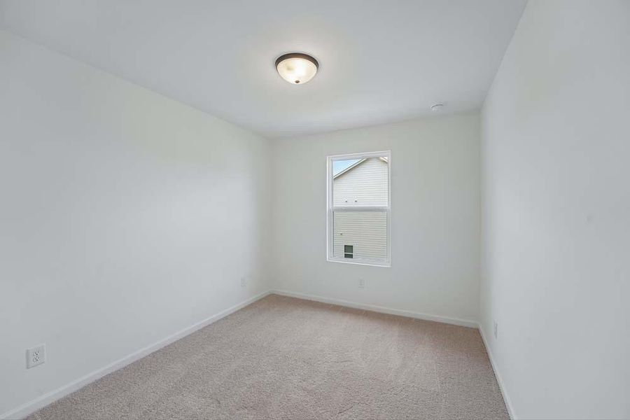 Spacious, unfurnished interior of a new home in Laurelwood, Douglasville (Image 23).