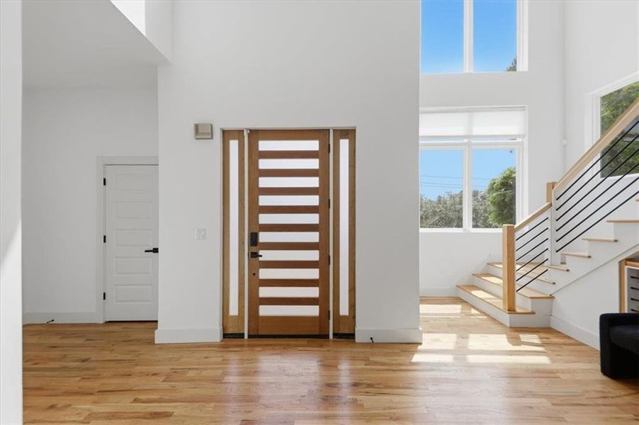 Spacious, unfurnished interior of a new home in , Atlanta (Image 22).