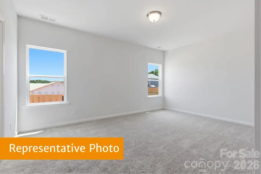 Spacious, unfurnished interior of a new home in Catawba Trace, Catawba (Image 8).