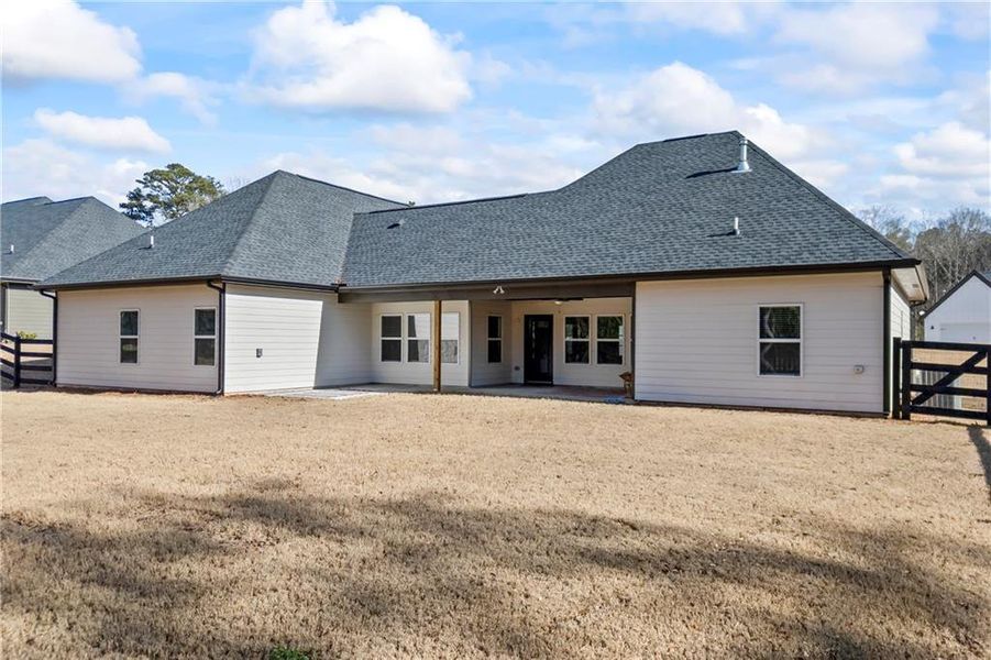 Exterior details and patio area of a home in , Monroe (Image 28).