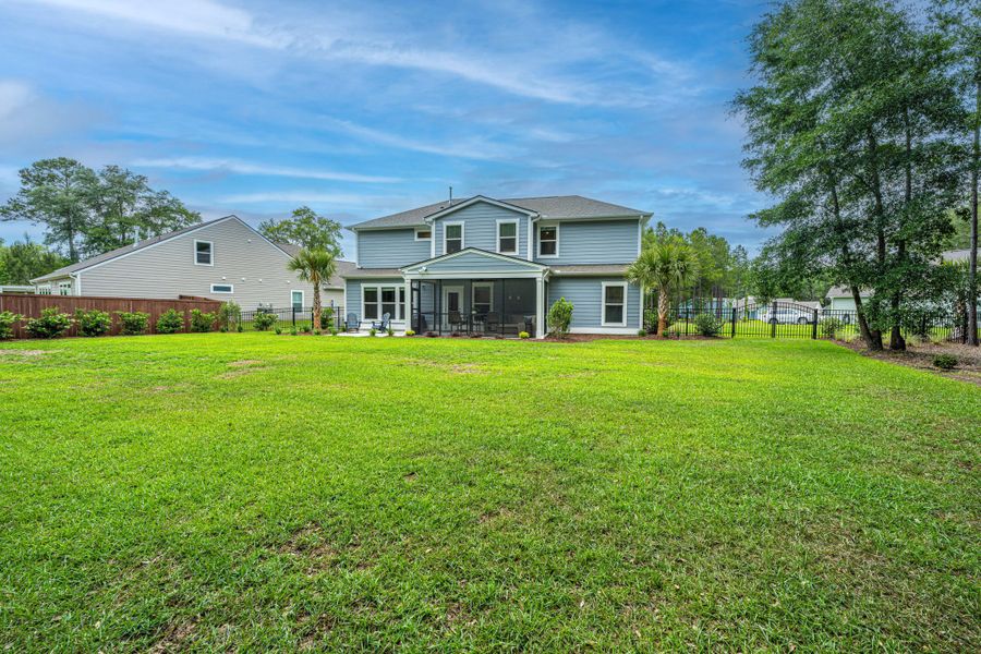 Exterior details and patio area of a home in Sea Island Preserve, Johns Island (Image 35).