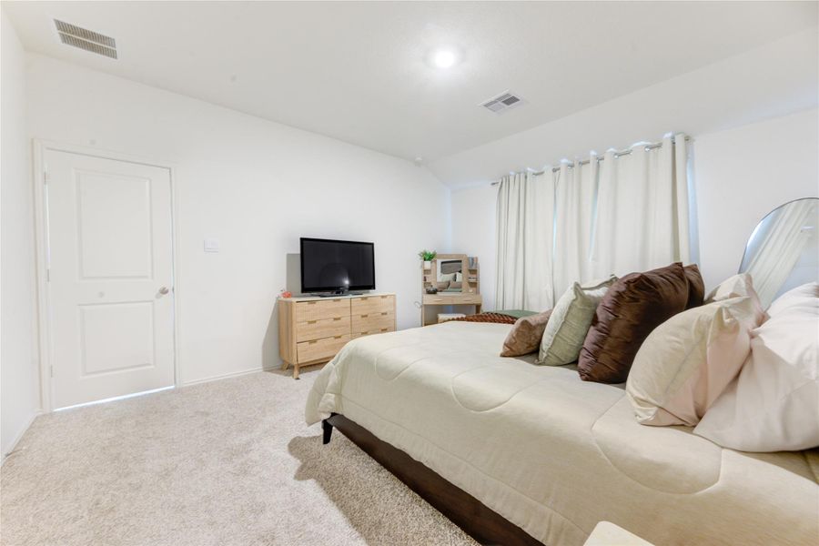 Furnished interior view inside a new home in , Fulshear (Image 30).