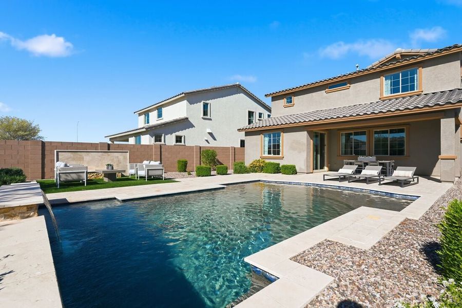 Representative exterior details of a home built from the Paisley by Taylor Morrison in La Mira Discovery Collection, Mesa (Image 25). Representative exterior details of a home built from the Paisley by Taylor Morrison in La Mira Discovery Collection, Mesa (Image 25).