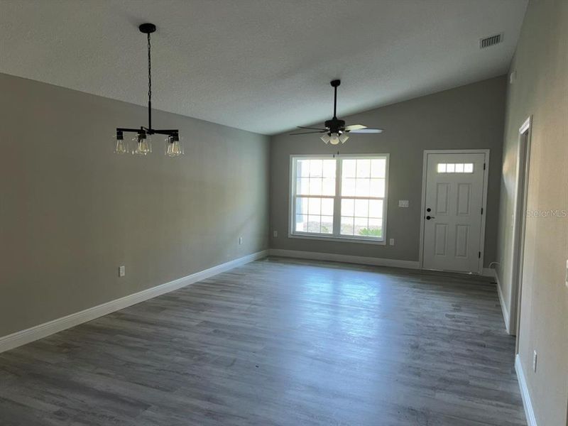 Spacious, unfurnished interior of a new home in , Dunnellon (Image 19).
