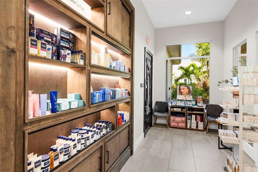 Furnished interior view inside a new home in , Bradenton (Image 33). Furnished interior view inside a new home in , Bradenton (Image 33).