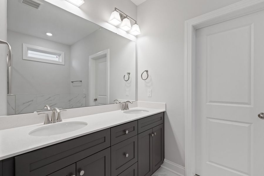 4br New Home in Kernersville, NC.  - Slide 20