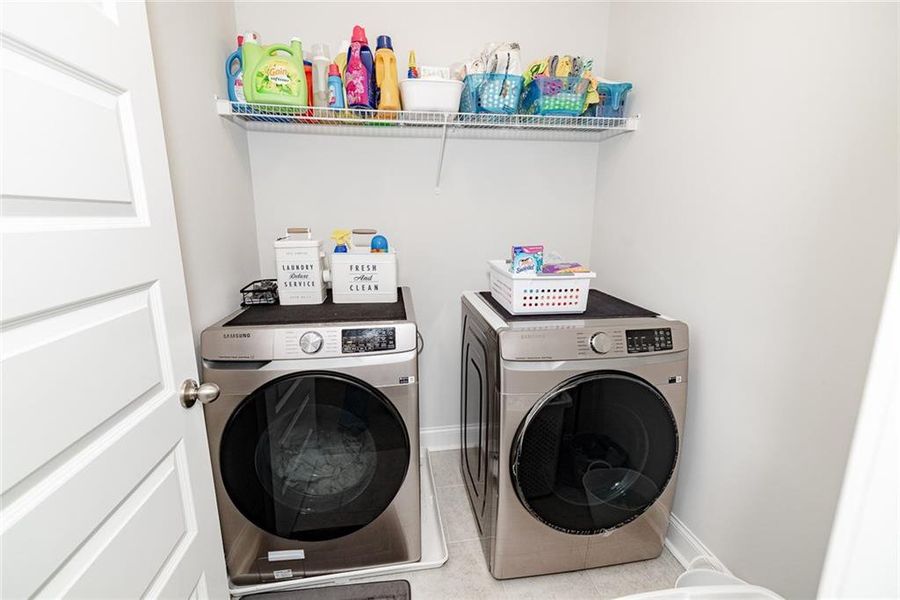 Close-up of interior finishes inside a home in Hellen Valley, Braselton (Image 19).
