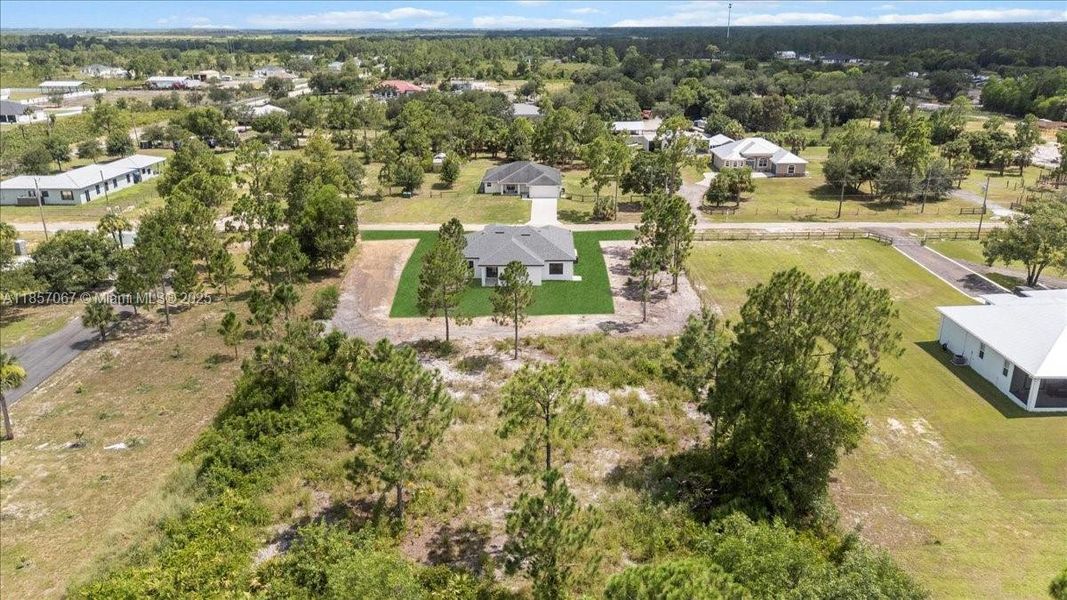 Image 19 of a home in . Image 19 of a home in .