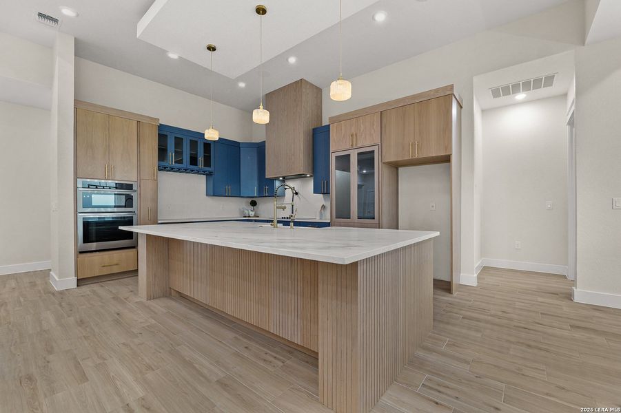 Furnished interior view inside a new home in , La Vernia (Image 11).