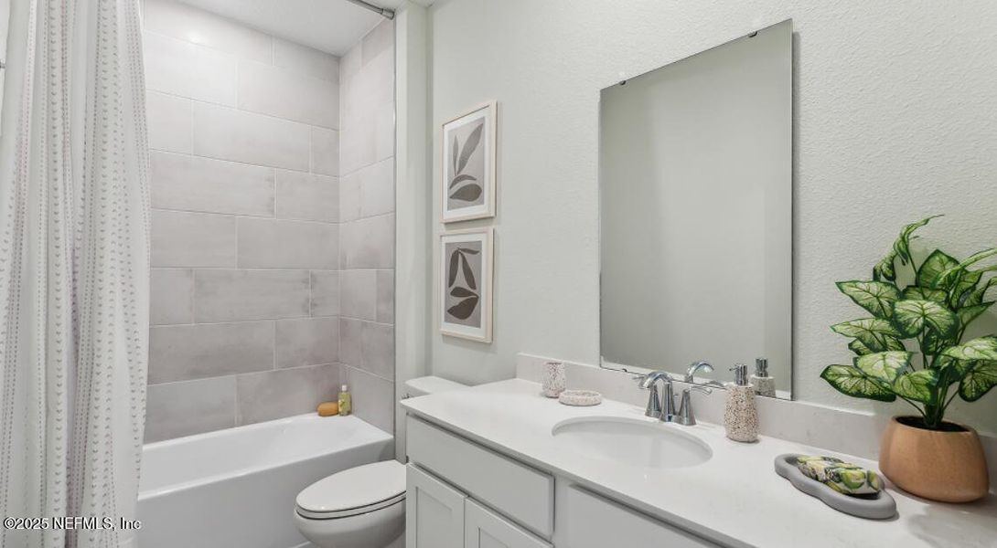 Image 24 of a home in Silver Meadows at SilverLeaf: Silver Meadows 60s.