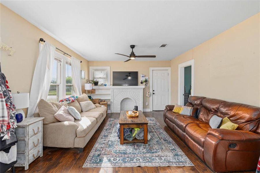 Furnished interior view inside a new home in , Brownwood (Image 10). Furnished interior view inside a new home in , Brownwood (Image 10).