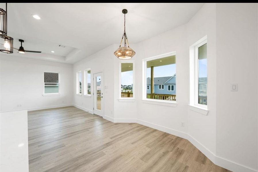 Spacious, unfurnished interior of a new home in , Galveston (Image 32).
