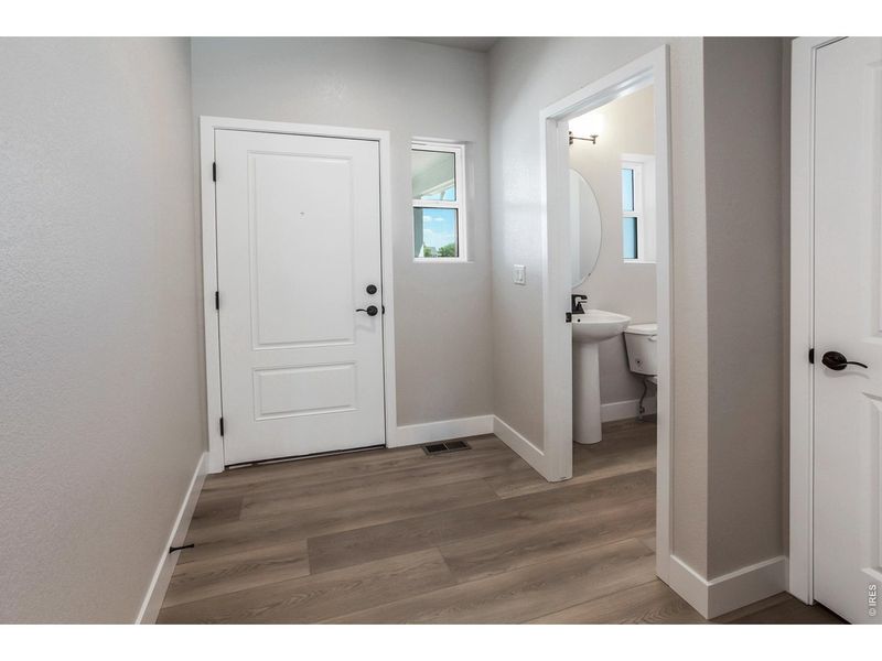 Spacious, unfurnished interior of a new home in Wilson Commons, Loveland (Image 20).