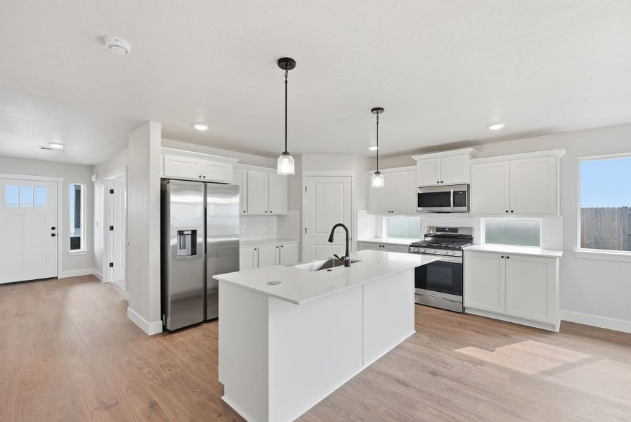 Representative furnished interior of a home built from the Laurel by MonteVista Homes in IronHorse, Prineville (Image 10).