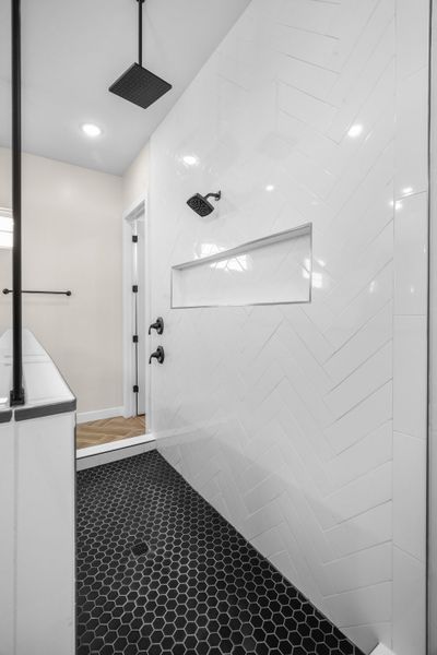 Representative furnished interior of a home built from the Pine Hurst by LEH. Homes in Emerald Estates, El Paso (Image 37). Representative furnished interior of a home built from the Pine Hurst by LEH. Homes in Emerald Estates, El Paso (Image 37).