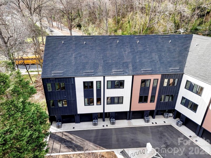 Image 33 of a home in . Image 33 of a home in .