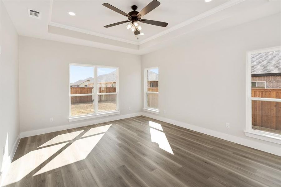 Spacious, unfurnished interior of a new home in , Mabank (Image 18).