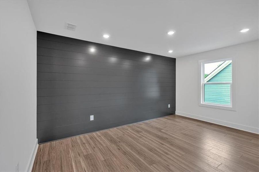 Spacious, unfurnished interior of a new home in Ferguson Corners, Emerson (Image 38).