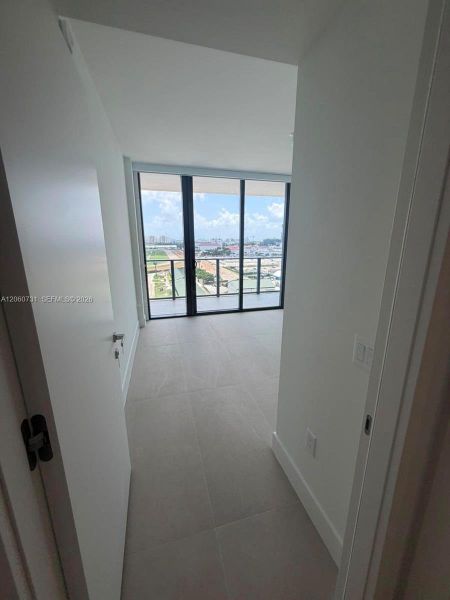 Image 36 of a home in .