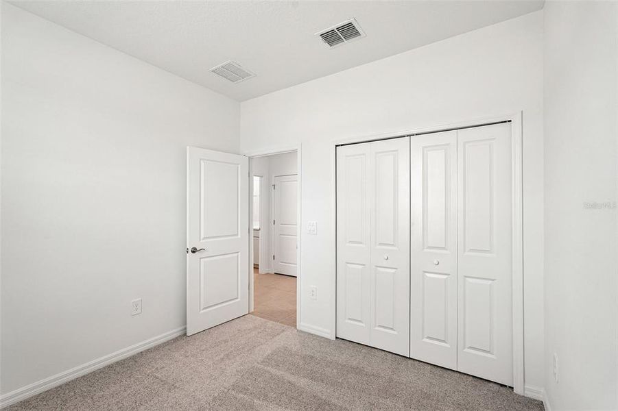 Spacious, unfurnished interior of a new home in Southpointe, Palmetto (Image 25). Spacious, unfurnished interior of a new home in Southpointe, Palmetto (Image 25).