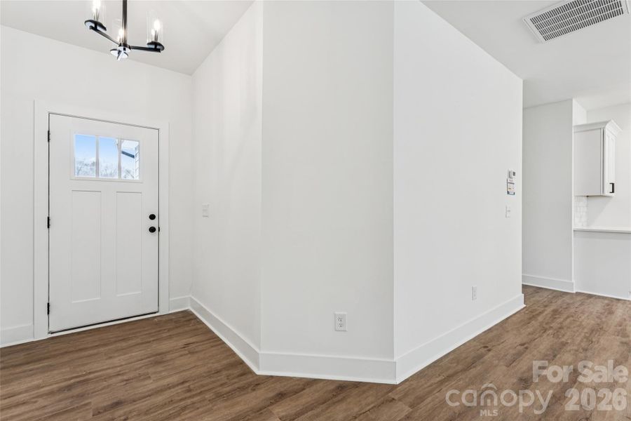 Spacious, unfurnished interior of a new home in , Harrisburg (Image 23).