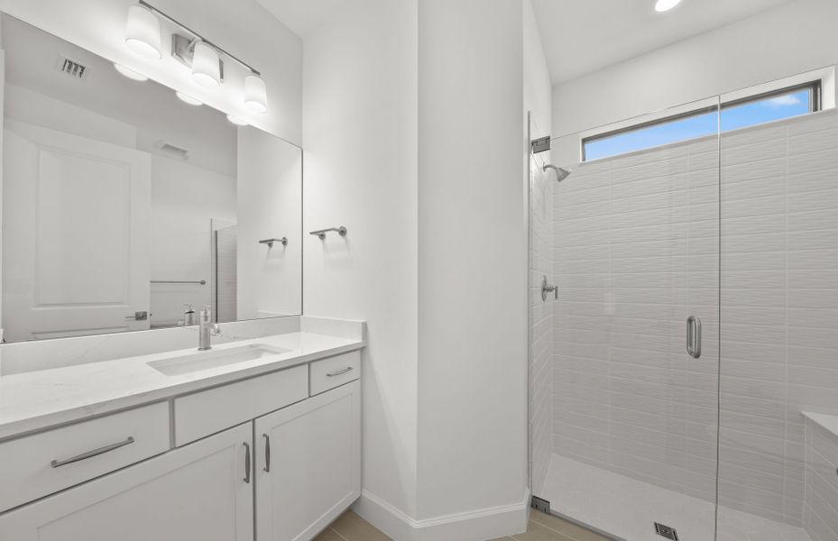 Representative furnished interior of a home built from the Concord by DiVosta in Talon Preserve on Palmer Ranch, Nokomis (Image 15).