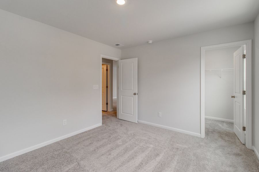 Spacious, unfurnished interior of a new home in Bluefield, Lexington (Image 37). Spacious, unfurnished interior of a new home in Bluefield, Lexington (Image 37).
