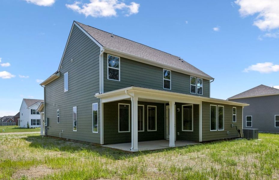 Exterior details and patio area of a home in Glenview Farms, Murfreesboro (Image 35).