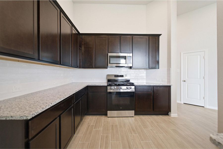 Furnished interior view inside a new home in Creekhaven, Rosharon (Image 11).