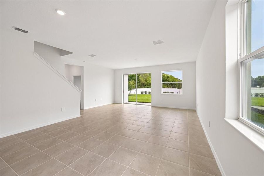Spacious, unfurnished interior of a new home in Southpointe, Palmetto (Image 14). Spacious, unfurnished interior of a new home in Southpointe, Palmetto (Image 14).