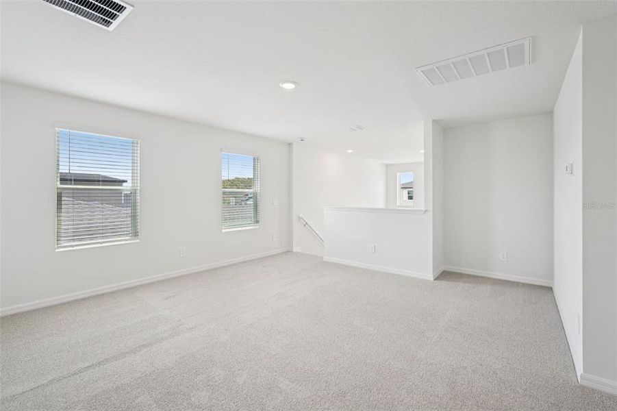 Spacious, unfurnished interior of a new home in Crosswinds - Classic Series, Haines City (Image 29).