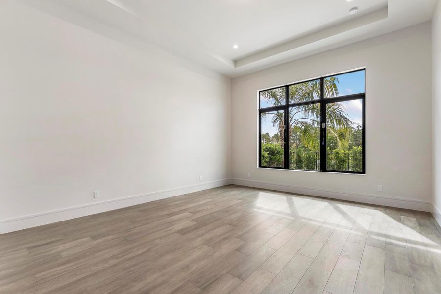 Spacious, unfurnished interior of a new home in , Port St. Lucie (Image 26).
