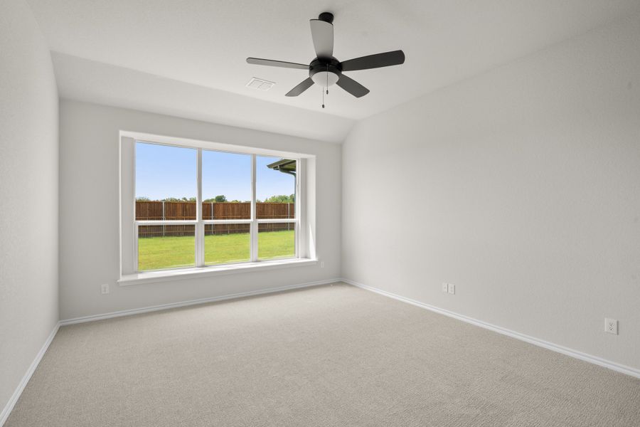 Spacious, unfurnished interior of a new home in Meadow Park at The Meadows, Ponder (Image 18).