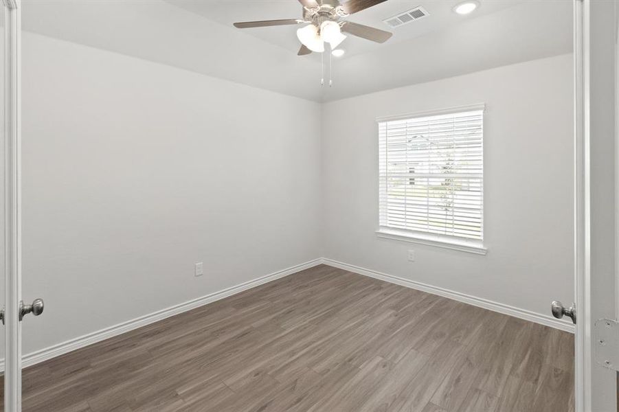 Spacious, unfurnished interior of a new home in Retreat at Fossil Creek, Fort Worth (Image 9). Spacious, unfurnished interior of a new home in Retreat at Fossil Creek, Fort Worth (Image 9).