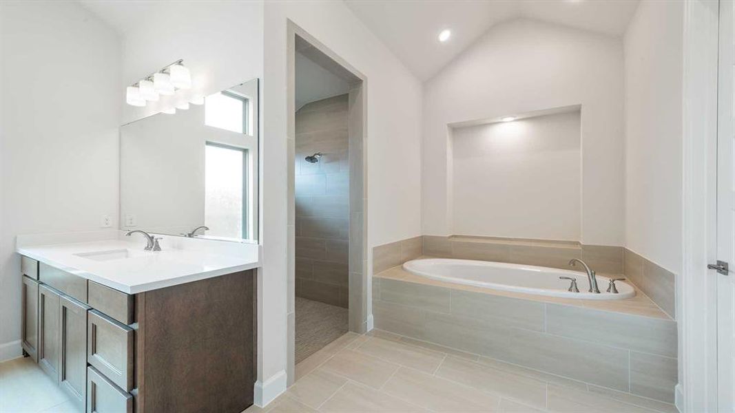 Furnished interior view inside a new home in Talon Hills 60'/70', Fort Worth (Image 11). Furnished interior view inside a new home in Talon Hills 60'/70', Fort Worth (Image 11).