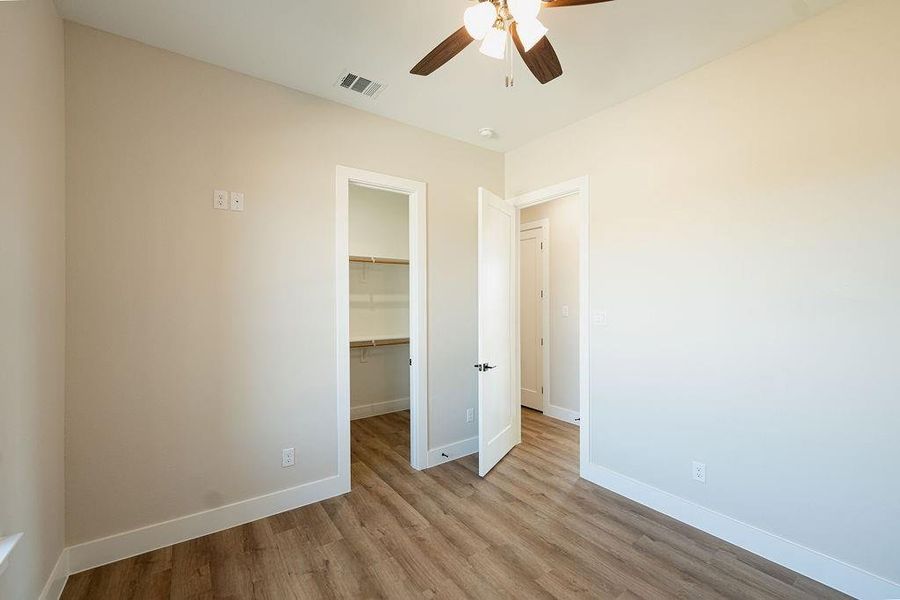 Spacious, unfurnished interior of a new home in , Waxahachie (Image 20).