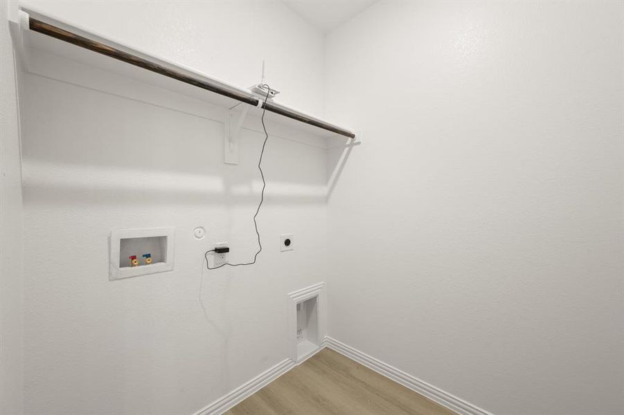 121 Kylie- Utility-1