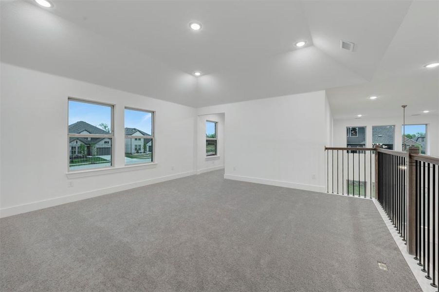 Spacious, unfurnished interior of a new home in Vintage Village, Argyle (Image 28).