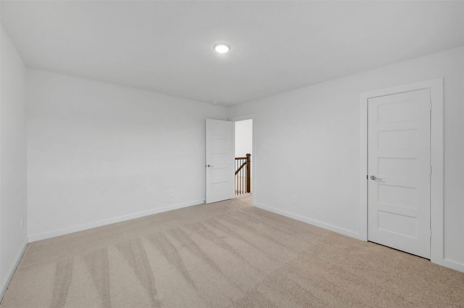 Spacious, unfurnished interior of a new home in Wildrye, Waller (Image 27).