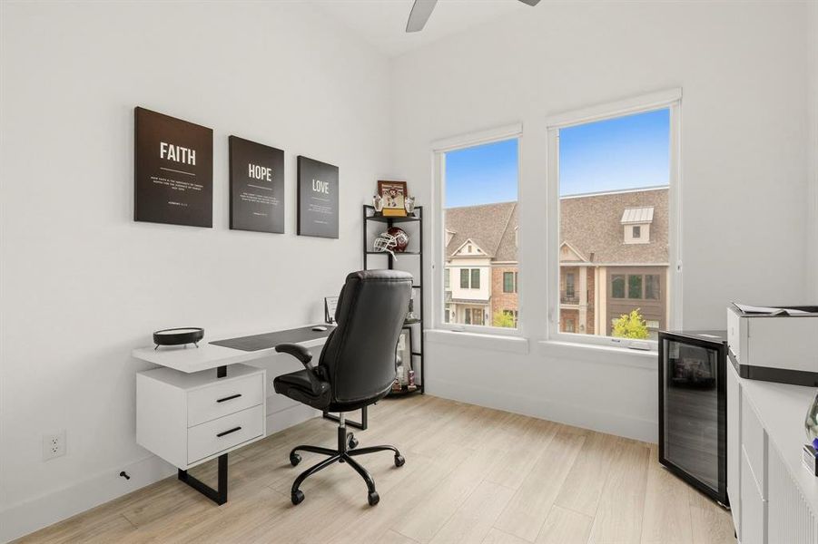 Furnished interior view inside a new home in , Frisco (Image 27).