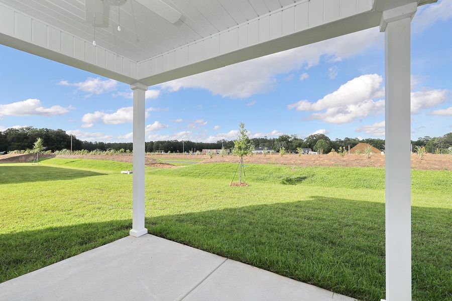 Exterior details and patio area of a home in Garden Grove, Conway (Image 29).